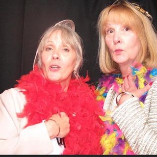 Mary Cameron's avatar