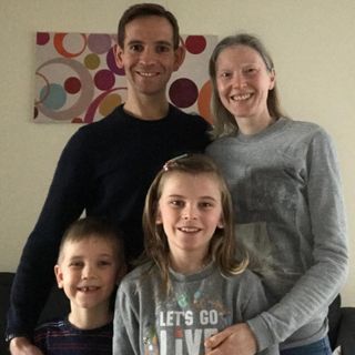 Simon Mowbray's avatar