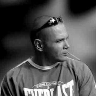 Adam Wrona's avatar