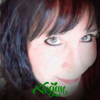 Deborah Clark's avatar