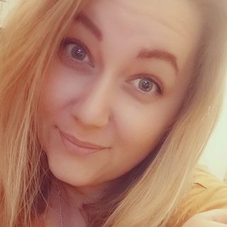 Lucy Mason's avatar