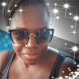 Geraldine Reid's avatar