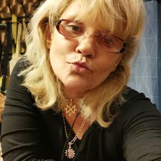 Renata Zjawiona's avatar