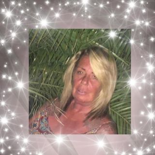 Elaine Smith's avatar