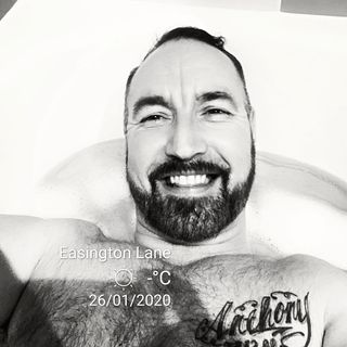 Mark Calvert's avatar