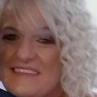 Andrea Houghton's avatar