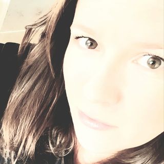 Marie Bowden's avatar