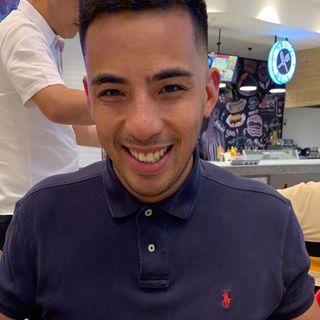 Simon Price's avatar