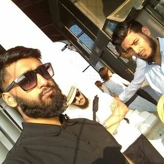 Raza Jhaveri's avatar