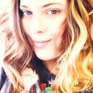 Rebecca Gowans's avatar