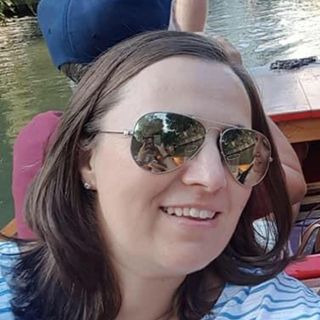 Lindsey Catherine's avatar