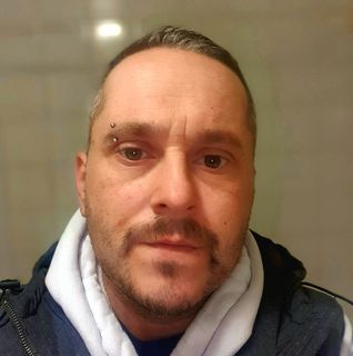 Lee Stuart's avatar