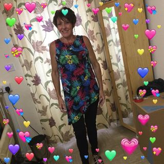 Elaine Bradbury's avatar