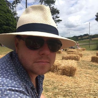 Alex Tullett's avatar