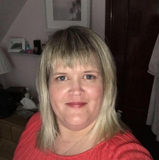 Sarah Armstrong's avatar