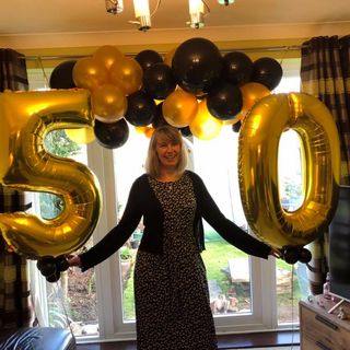 Lisa Tibbles's avatar