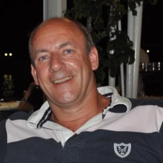 Chris Lomax's avatar