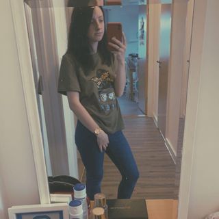 Phoebe Giles's avatar