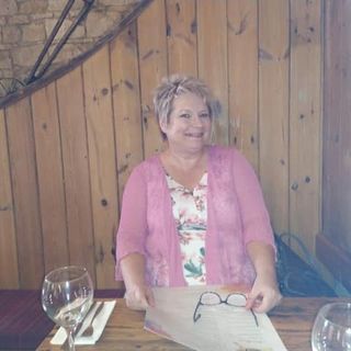 Evelyne Reed's avatar