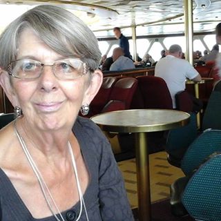 Maureen Gray's avatar