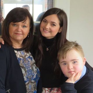 Caron Kettlewell's avatar