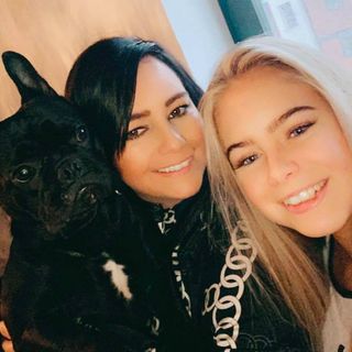 Rachael Ward's avatar