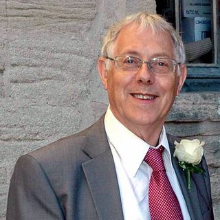 Ian Henderson's avatar