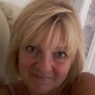 Pauline Machin's avatar