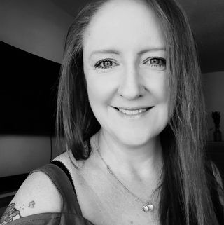 Claire Dixon's avatar