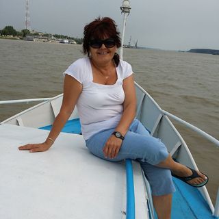 Elena Cocianu's avatar