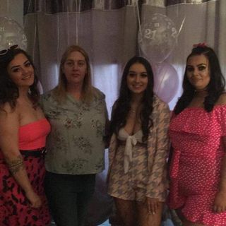 Anne Bennett's avatar