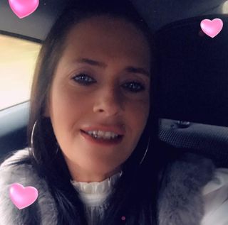 Claire Thomas's avatar