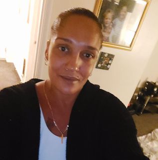 Debbie White's avatar