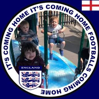 Zoe Butcher's avatar