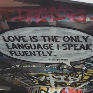 Daniela Mir's avatar