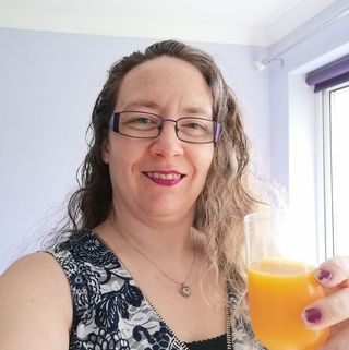 Lorna Knights's avatar