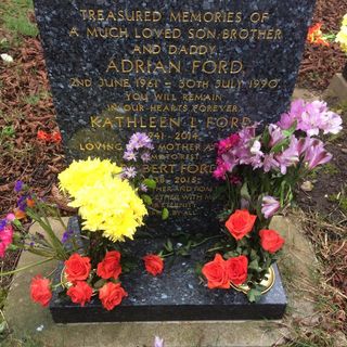 Stephanie-jane Elizabeth Mallett's avatar