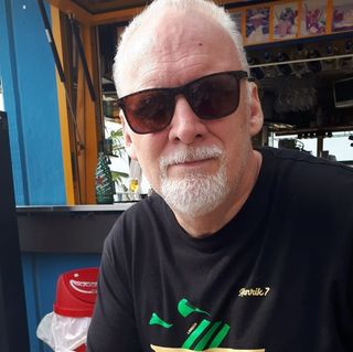 Paul Devlin's avatar