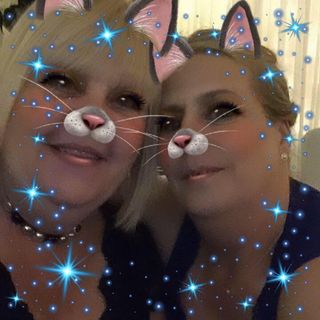 Karen Chambers's avatar