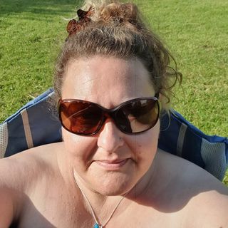 Kirstie White's avatar