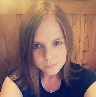 Elizabeth Anne's avatar