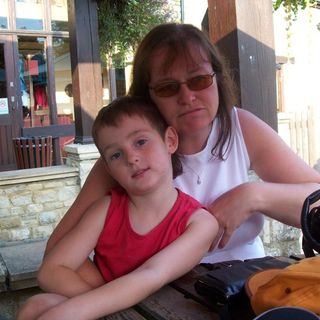 Helen Phillips's avatar