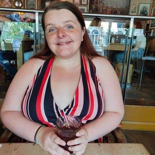 Roxanne Russell's avatar