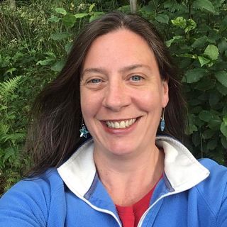 Liz Maxwell's avatar