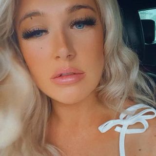 Meg New's avatar