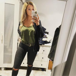 Chloe Rogers's avatar