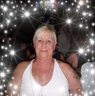 Terrie  Want's avatar