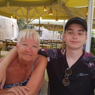 Carole Crook's avatar