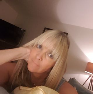 Debbie Toogood's avatar