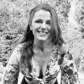 Kat Crosthwaite's avatar